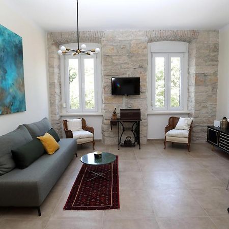 Apartman Kamala Pula Exterior photo