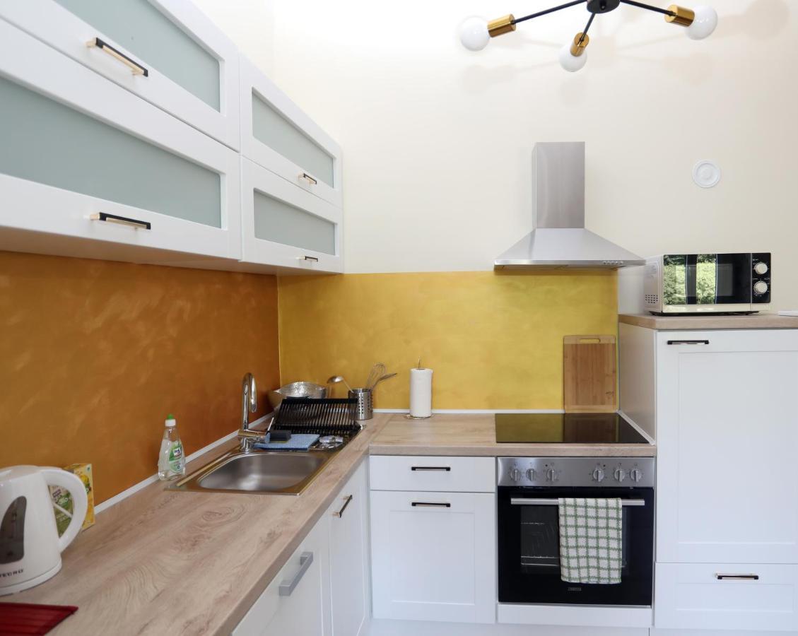 Apartman Kamala Pula Exterior photo
