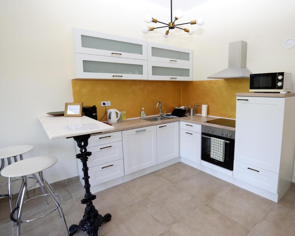 Apartman Kamala Pula Exterior photo