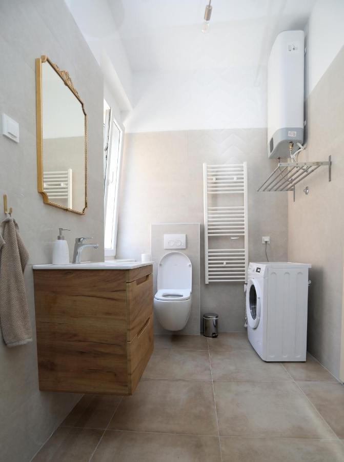 Apartman Kamala Pula Exterior photo